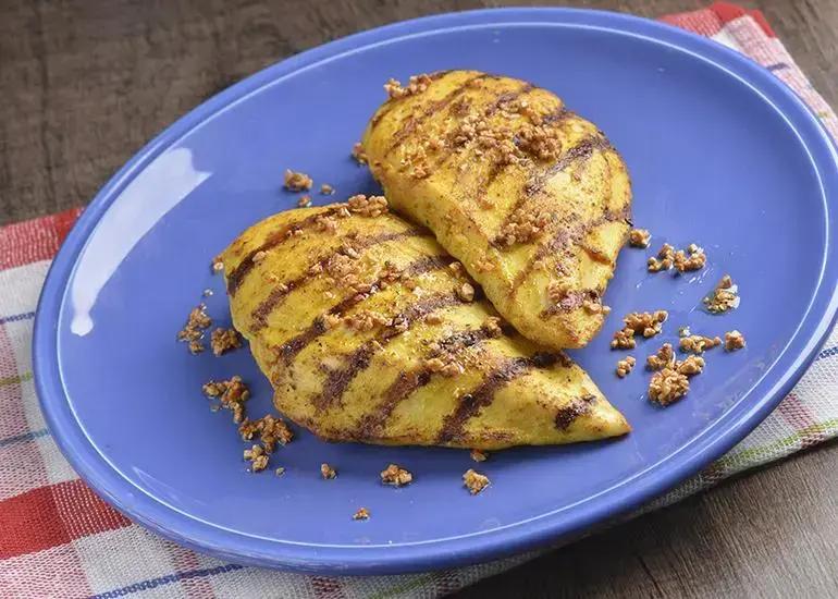 Frango grelhado com alho