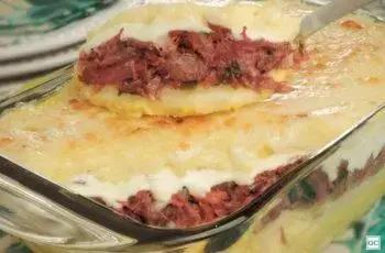 Escondidinho de carne seca