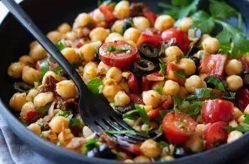 Salada de grão-de-bico