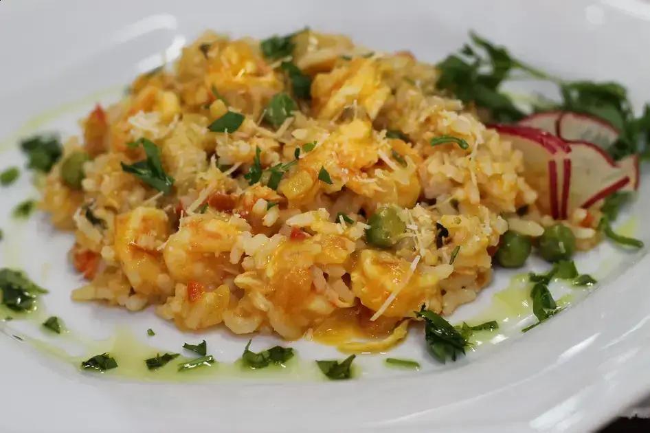 Arroz de camarão com açafrão