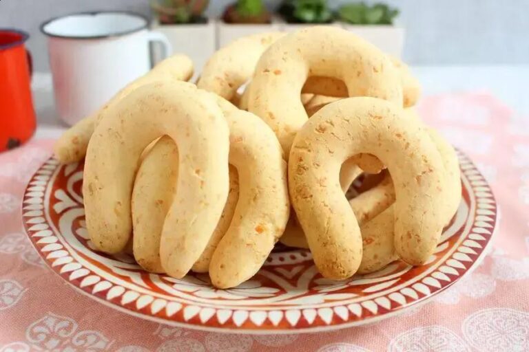 Biscoito de queijo assado