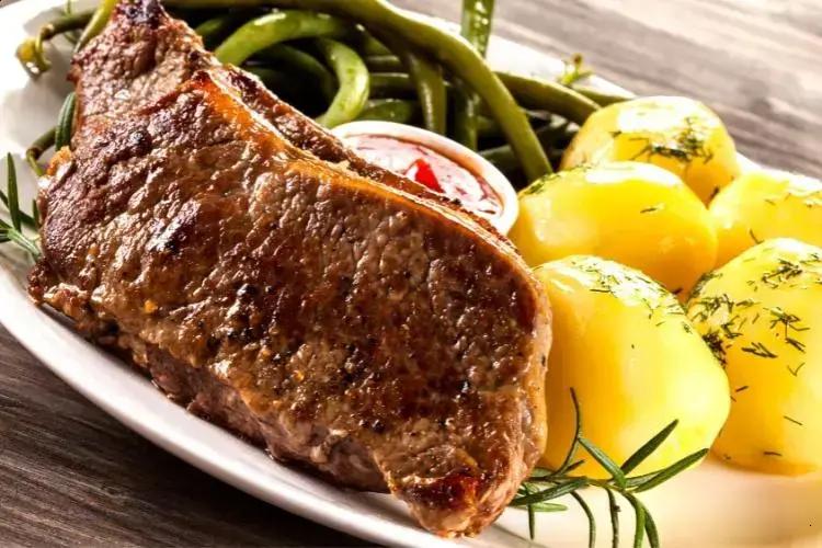 bisteca na panela de pressão