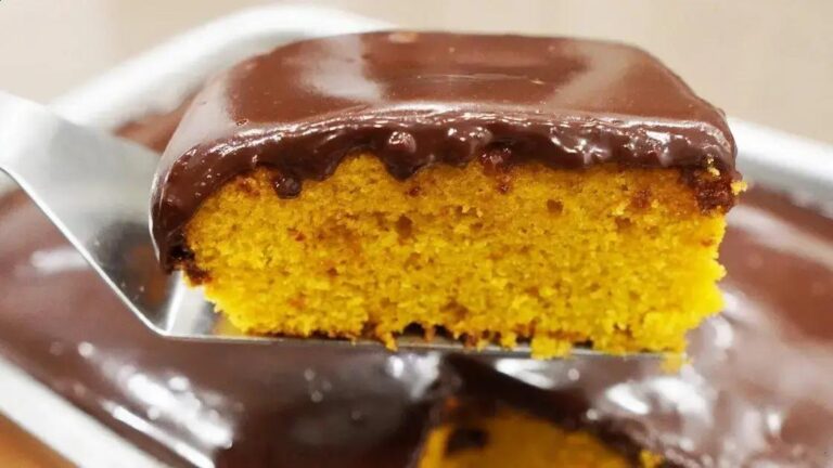 bolo de cenoura com aveia