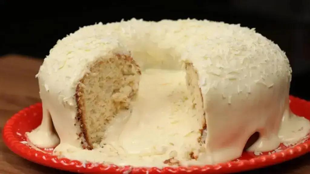 bolo vulcão de leite ninho