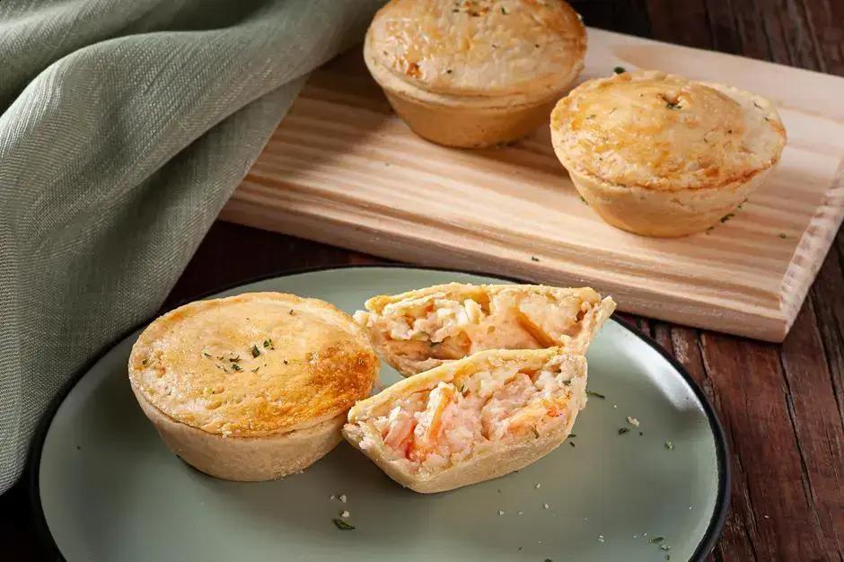 Empada de frango com massa podre