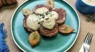 Filé mignon ao molho quatro queijos