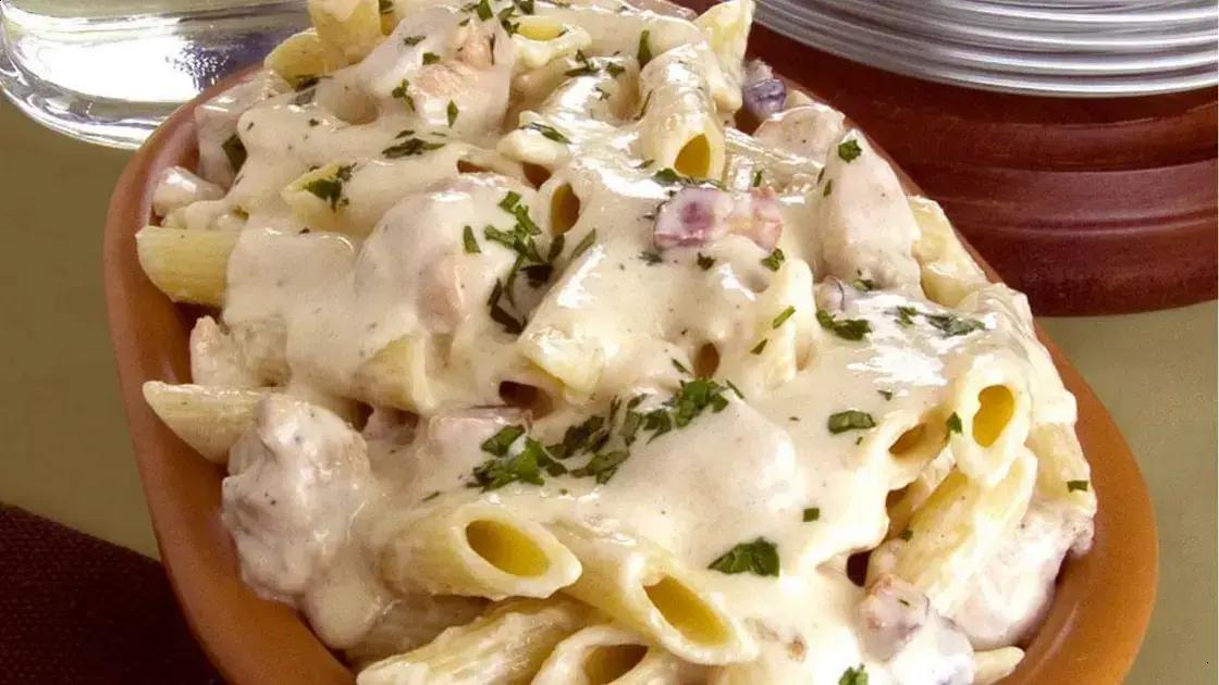 Macarrão na pressão com molho branco