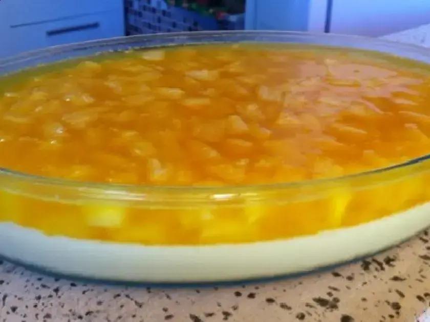 Pavê de gelatina com abacaxi