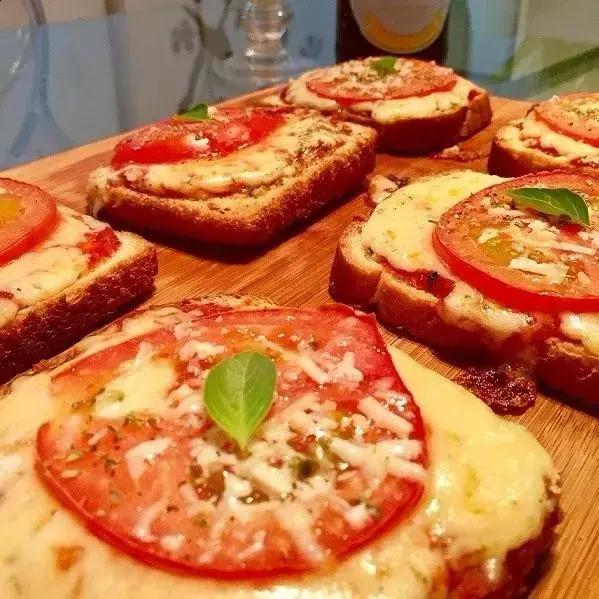 pizza de pão de forma