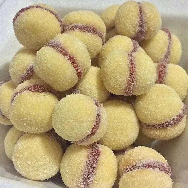 Sequilhos com goiabada