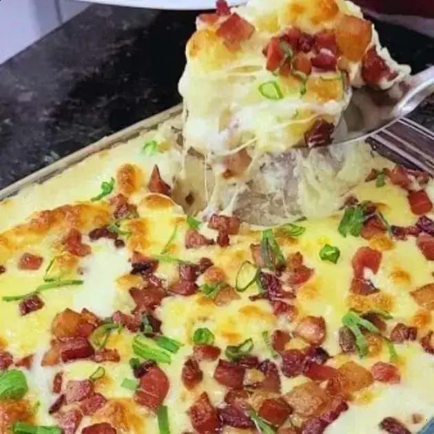 Mandioca ao forno com bacon