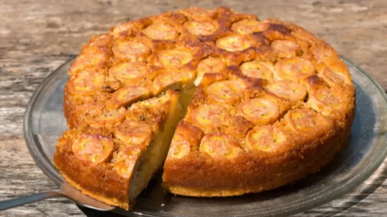 Bolo de banana fitness sem açúcar: fofinho, prático e perfeito para o café da manhã