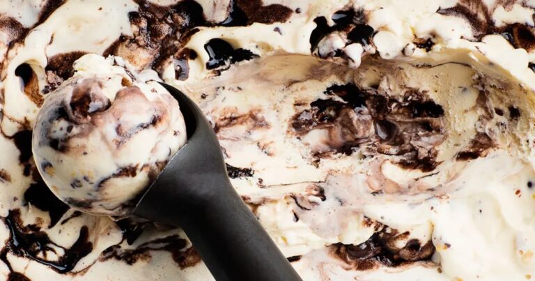 Sorvete de ninho e chocolate: cremosidade intensa em cada colherada